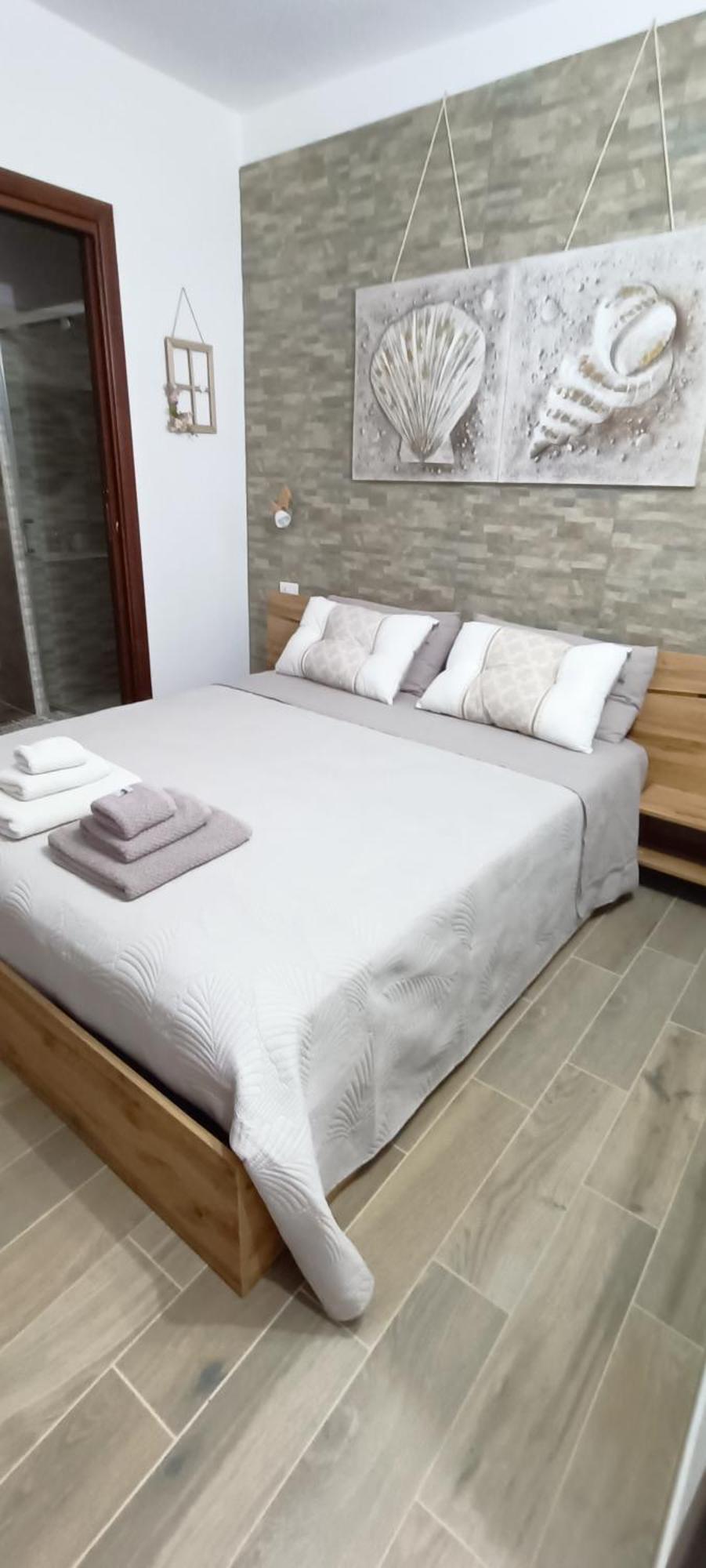 Bed And Breakfast Raggio Di Sole Iglesias Exterior photo