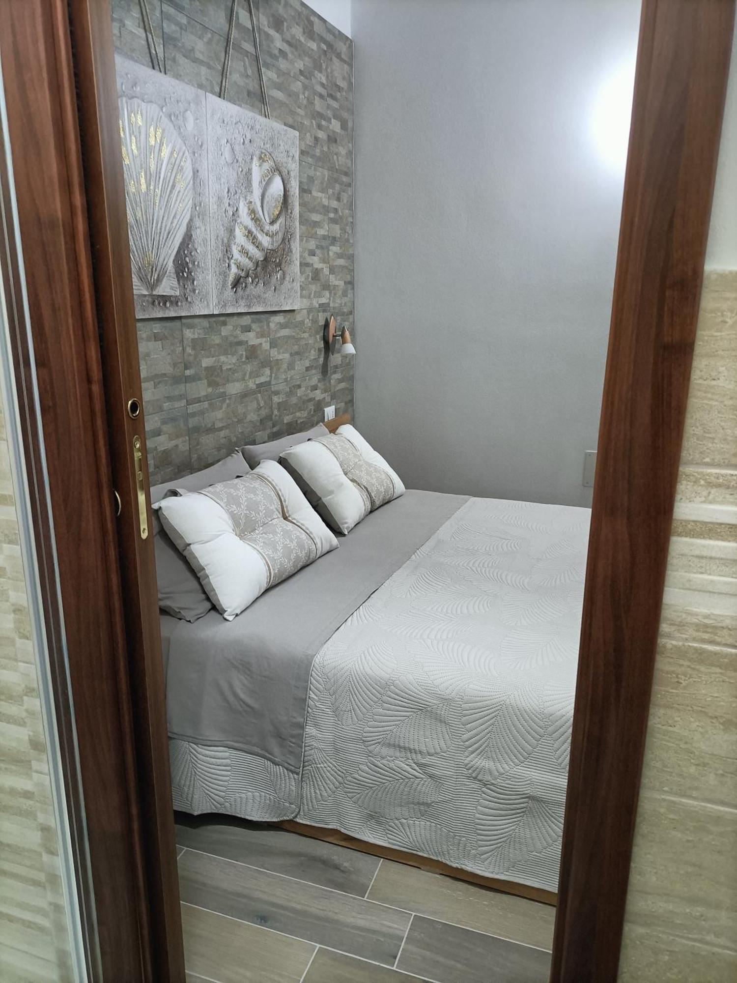 Bed And Breakfast Raggio Di Sole Iglesias Exterior photo